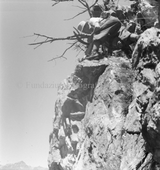 Serie: Nationalpark, Arvenwald, Bezeichnung Hülle: Nationalpark, Nationalpark Arvenwald mit Personen, Val Mingèr; Nationalpark Til Rieser