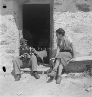 Bezeichnung Hülle: Schafe Tablasat mit Silvia und Mei, 1950