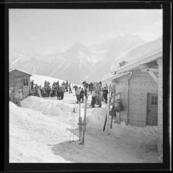 Winter Skibetrieb bei Restaurant