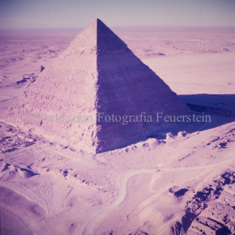Luftaufnahme Pyramide