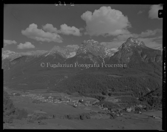 Scuol mit St. Jon Lischana und Ajüz