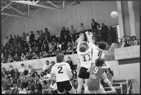 Szene an Hallenhandball-Match