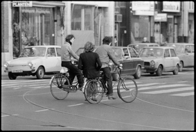 Mit dem Fahrrad unterwegs in der Stadt