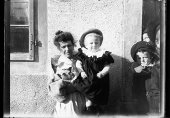 1 femme, 2 enfants