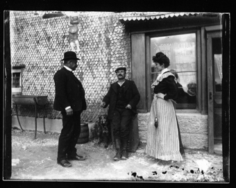 1 femme, 2 hommes