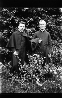 Girard et Muriset, abbés, ecclésiastiques, Girard, vicaire aux Bois, et Muriset à La Chaux- de- Fonds