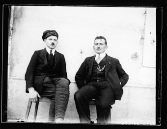 2 hommes