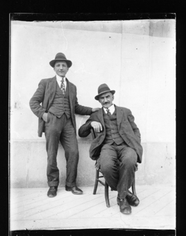 2 hommes