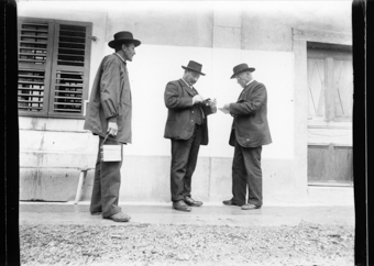 3 hommes