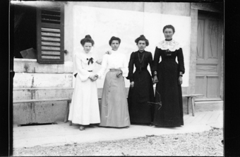 4 femmes