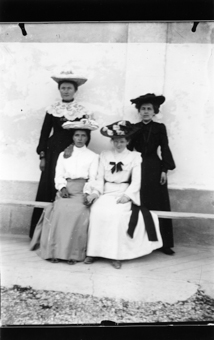 4 femmes
