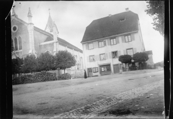 Courroux, Eglise et cure