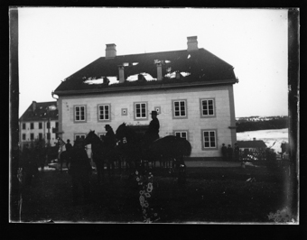 Cavaliers à contre jour