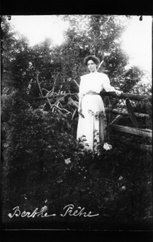Prêtre, Berthe, fille d'Henri Prêtre, buraliste et chef de section aux Bois. Il y avait encore comme enfants : Serge, Marcel et Robert
