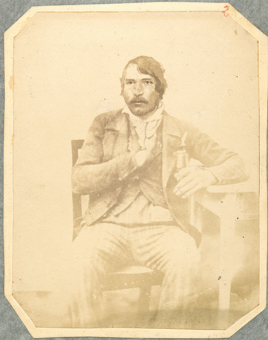 Pfaus, Lorenz, alias Christian Manz Personalien: 52 Jahre alt, Sohn der Bopfinger Käthri