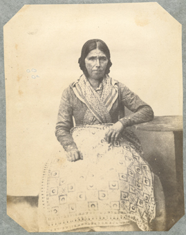 Scherr, Crescentia Personalien: 28 Jahre alt, Beihälterin des Joseph Ostertag