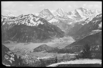 Amisbühl Blick auf Interlaken und Hochgebirge