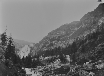 Landschaft unter den Tosafällen