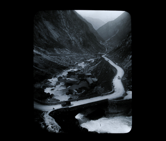7595 In der Schöllenenschlucht
