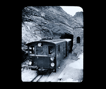 9883. Jungfraubahn; Tunneleingang