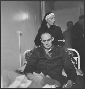 Spanischer Bürgerkrieg, Rückführung von verletzten Militärpersonen [abgebildet in der Reportage «Heimkehr aus Spanien» in: Schweizer Illustrierte Zeitung, 28. Dezember 1938; und in «Rückkehr vom Ebro», in: Aufstieg, 20. Januar 1939]