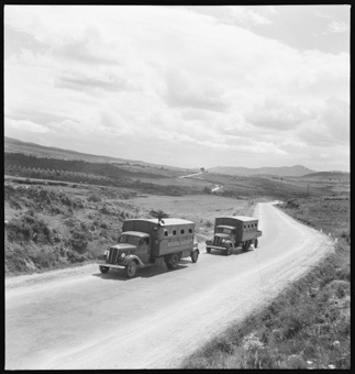 Lastwagen der «Ayuda Suiza» auf der Fahrt zwischen Madrid und Valencia