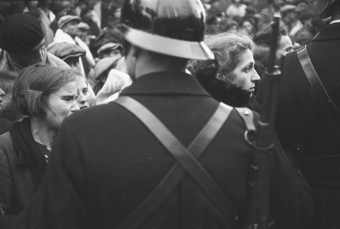 Spanischer Bürgerkrieg, «Retirada», Flucht von Republikanischen Zivil- und Militärpersonen über die spanisch-französische Grenze [abgebildet in der Reportage «Das Golgatha des katalanischen Volkes», in: Der Aufstieg, 24. März 1939]