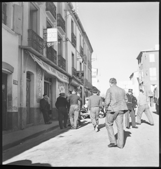 Spanischer Bürgerkrieg, Versorgung von Auslandschweizern mit Lebensmitteln und Hilfsgütern [gehört zur Reportage «750 Landsleute erhalten zu Essen», in: Berner Woche, 17. Dezember 1938]