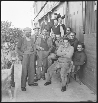 Spanischer Bürgerkrieg, Versorgung von Auslandschweizern mit Lebensmitteln und Hilfsgütern [gehört zur Reportage «750 Landsleute erhalten zu Essen», in: Berner Woche, 17. Dezember 1938]