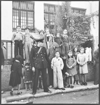 Spanischer Bürgerkrieg, Versorgung von Auslandschweizern mit Lebensmitteln und Hilfsgütern [gehört zur Reportage «750 Landsleute erhalten zu Essen», in: Berner Woche, 17. Dezember 1938]