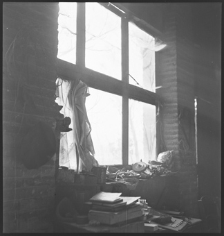 Aristide Maillol in seinem Atelier in Banyuls-sur-Mer, Südfrankreich [gehört zur Reportage «Aristide Maillol», in: Schweizer Illustrierte Zeitung, 1. April 1942]