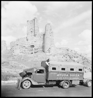Lastwagen der «Ayuda Suiza» auf der Fahrt zwischen Madrid und Valencia
