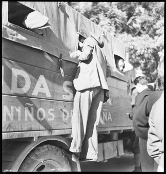 Garcia de Paredes, ein ehemaliges Kloster dient während dem Bürgerkrieg als Flüchtlingszentrum, Einsatzort der «Ayuda Suiza». Vor der Fahrt nach Valencia
