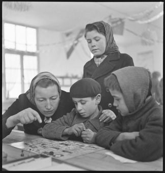Zweiter Weltkrieg, französisches Internierungslager in Rivesaltes [abgebildet in der Reportage «Das Zeitalter des Fortschritts, Die Hölle auf Erden», in: Der Aufstieg, 5. Juni 1942]