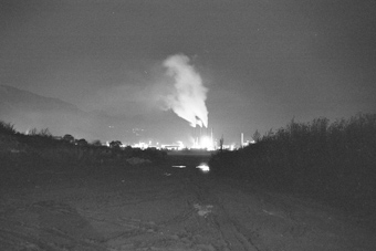 Monthey, L'usine Ciba-Geigy la nuit