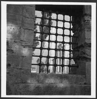 Türkei, Istanbul: Stadtansicht; Vergittertes Fenster