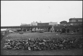 Türkei, Ankara: Stadtansicht; Gebäude, im Vordergrund eine Brücke