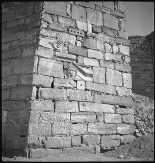 Türkei: Im alten Gemäuer der Zitadelle v. Ankara findet man Steine mit Griechischen Reliefs verwendet!