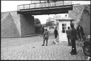 Türkei, Anatolien: Brücke; Brücke mit Wachposten
