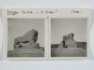 Irak, Babylon: Denkmal Löwe; Karteikarte: Denkmal Löwe; Archäologe Julius Jordan vor dem Denkmal Löwe
