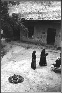 Georgien, Tiflis: Nonnen; Nonnen bei der Arbeit