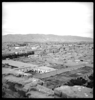 Persien, Täbris (Täbriz): Stadtansicht; Stadtansicht von Täbris, im Hintergrund Bergkette