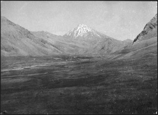 Persien, Elburs-Gebirge (Elburz): Landschaft; Schneebedeckter Demawand (Dawawand)