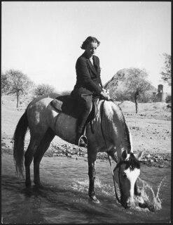 Persien, Teheran: Gräfin Maud von Rosen; Gräfin Maud von Rosen auf einem Pferd