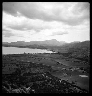 Spanien, Mallorca: Landschaft; Landschaft mit Meer