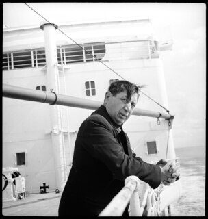 Nordatlantik: Schiffsüberfahrt; Mann an Deck