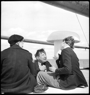 Nordatlantik: Schiffsüberfahrt; Barbara Hamilton-Wright mit Passagieren an Deck