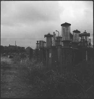 Autofriedhof in Athens, Tennessee [Legende auf separatem Umschlag]