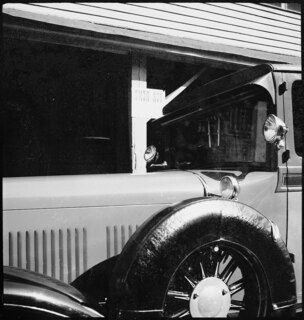 USA, Knoxville/TN: Häuser; Parkiertes Auto vor einem Haus
