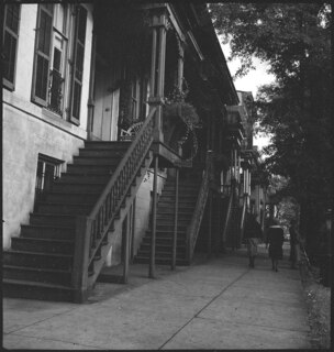 USA, Savannah/GA: Häuser; Häuserreihe